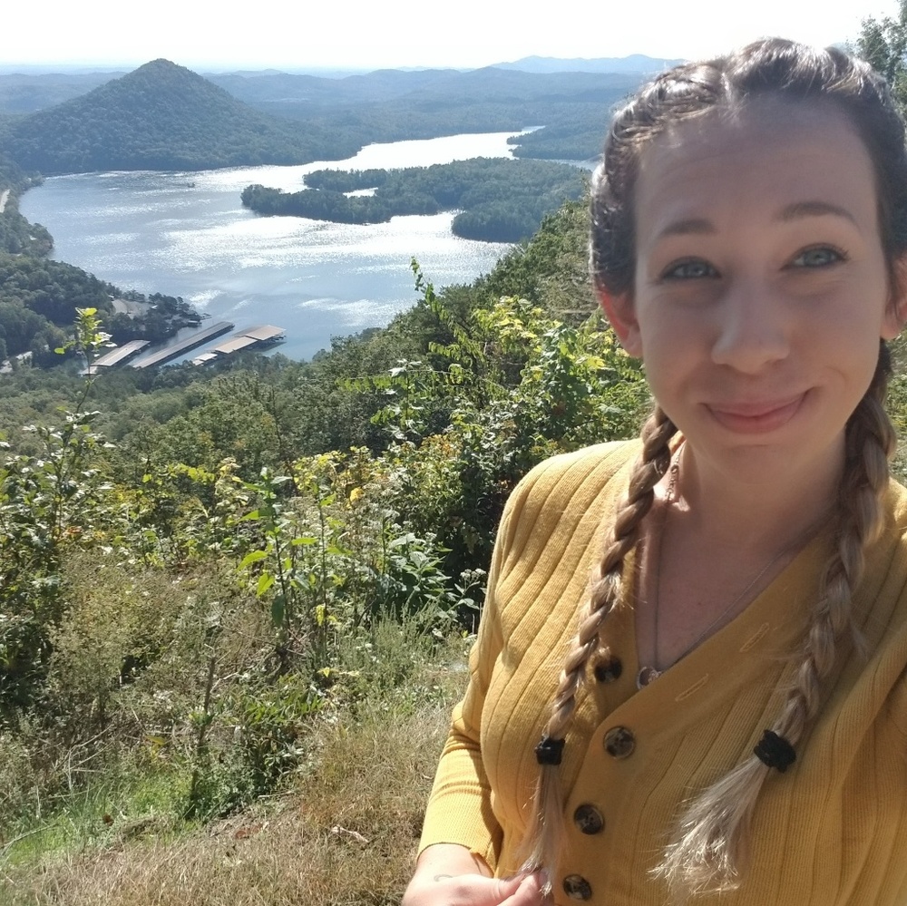 Meet your Posher, Ashleigh